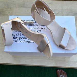 Pedro Garcia gently used